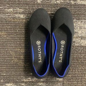 Rothys The Flat size 7.5 but fits like a 7
